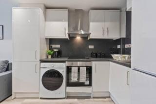 Spacious 5-bed Banbury House near Spiceball Park - Banbury - 1
