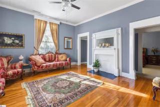 Downtown Anderson Stay, King Bed with Charm - 5
