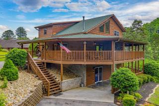 Almost Bearadise by American Patriot Getaways - 4