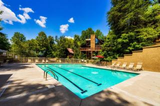 Bear Feet Retreat by American Patriot Getaways - 1
