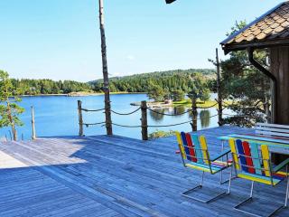 6 person holiday home in HENÅN - Sundsandvik - 1