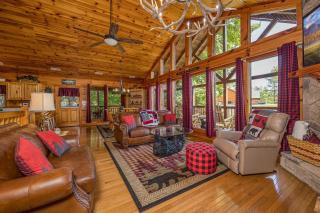 Bearadise Bungalow by American Patriot Getaways - 1