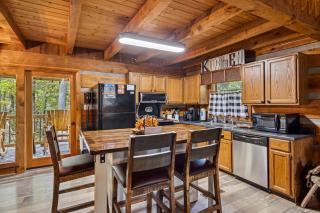 Bit & Bridle Cabin by American Patriot Getaways - 2