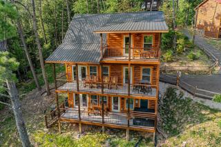 Black Bear Oasis by American Patriot Getaways - 1