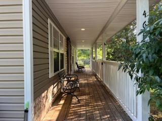 Ole Bud Cabin by American Patriot Getaways - 6