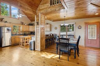 Valley View Lodge by American Patriot Getaways - 2