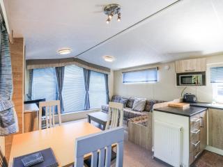White Hart Caravan - 4