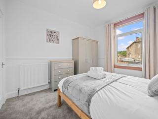 Whiteside 3 Bedroom Apartment - Bathgate - 6