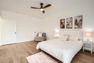 Luxury Downtown Oasis, Pool Table, Near Riverwalk - 2
