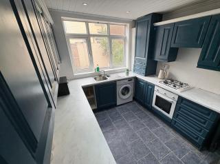 Breck House, 10 Mins to City Centre 5 Min Walk to Anfield Stadium - 2