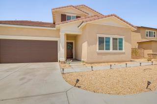 Mountain and Desert Views Cozy Apt in Victorville! - 7