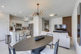 Golf Getaway 6 Mi to Coast Palm Beach Convenience - 0