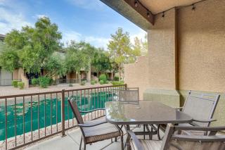 1 Mi to Golf Lake-View Condo with Pool in Chandler! - Chandler - 0