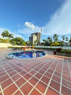 Alojamiento cerca de Avenida Bolívar Norte con Respaldo de Luz, agua constante y Piscina - 8