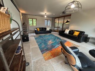 Lime Tree House - Sleeps 12 - Hot Tub - Sudbury - 6