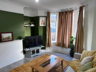 5 bed house near town - Weston-super-Mare - 0