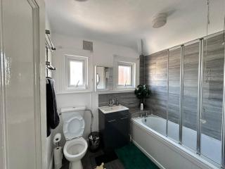 5 bed house near town - Weston-super-Mare - 7