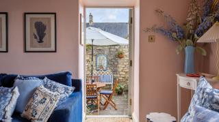 Elegant Three-Bedroom Cottage - Painswick - 3