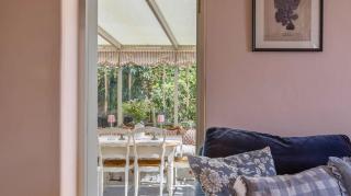 Elegant Three-Bedroom Cottage - Painswick - 4