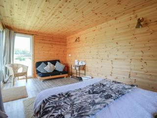 Bluebell Lodge - 2