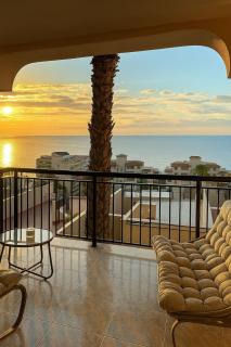 Ocean Breeze Sea View and Balcony - 0