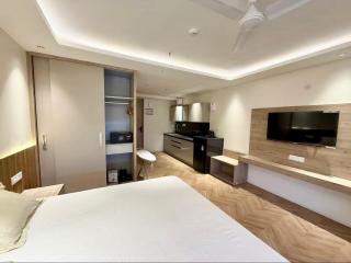 Cozy Stays - Greater Noida - 2