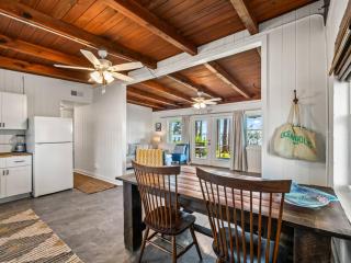 Goat By The Bay- Bayfront Home - Panacea - 2