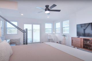 Sunset Shores Retreat - 3
