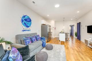 Queen City's Den Nest Uptown - 8