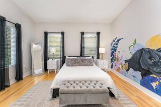 Queen City's Den Nest Uptown - 2
