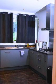 A Cosy King size lodge in the centre of Oxford - Close to Oxford Hospitals and City centre - 5