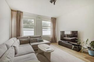 Modern 2BR Home in Amsterdam Zuid Perfect for Long Stays - 0