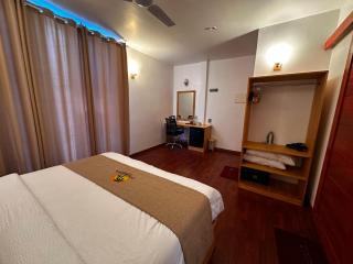 Coco Ukulhas Villa - 6