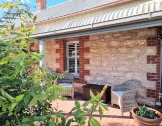 Your next dream farmhouse Milford - - 8