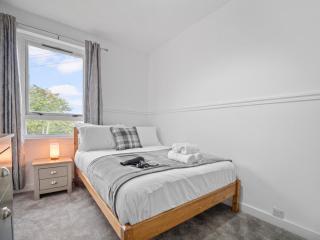 Glebe 2 Bedroom Apartment - Whitburn - Whitburn - 1