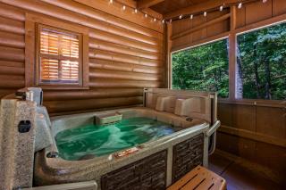 Secluded yet Close 2 All Hot Tub Pet-friendly - Sevierville - 7