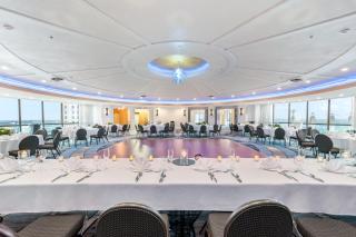 Crowne Plaza Kansas City Downtown by IHG - 2