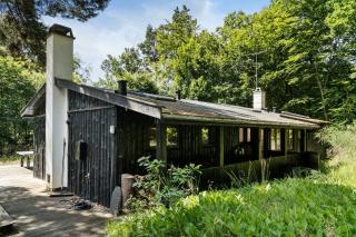 Architect Designed With Two Wings By Tisvilde Hegn - 8