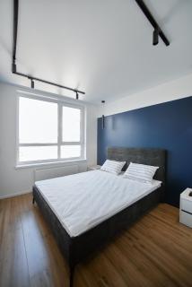 Blue Wine Apartments, projector, karaoke, PS5, smart lock - 7