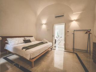 Palazzo Epulione - Lecce - 0
