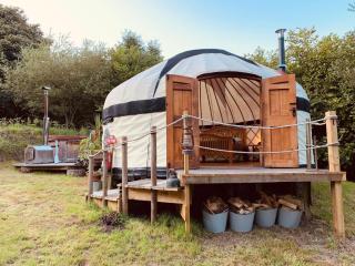 Ting Tang Luxury Yurt and Lotus Belle Tents - Saint Day - 0