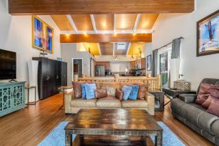 Linda's Lakehouse - 6