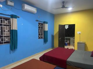 Pihu Hotel - 0