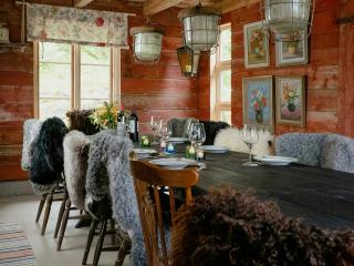 Country Life Near City And Lake With Room For Many - 4