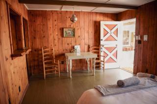 Room 3 - Downtown Joshua Tree Motel - Pet Friendly - Walk to Shops & Visitor Center, Minutes to Park Entrance - Joshua Tree - 8