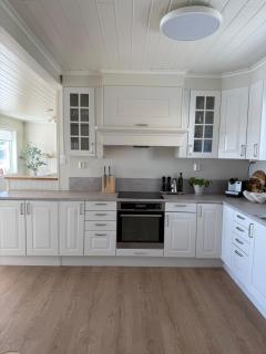 Unique Seaside home in Charming Kabelvåg - Lofoten - 2