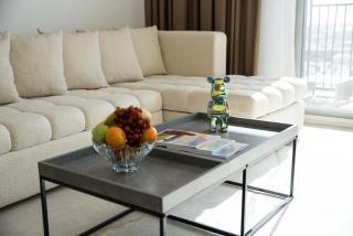 Luxury 1BDR Apartment in Yas Island with F1 & Ferrari World Stunning Views - Abu Dhabi - 1