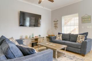 Island Retreat with Pool Access - 1 Block to Beach! - 6