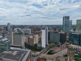 Opulent Skyline Stays - Manchester - 8