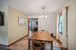 The Family Nook - Home for 8 - 1